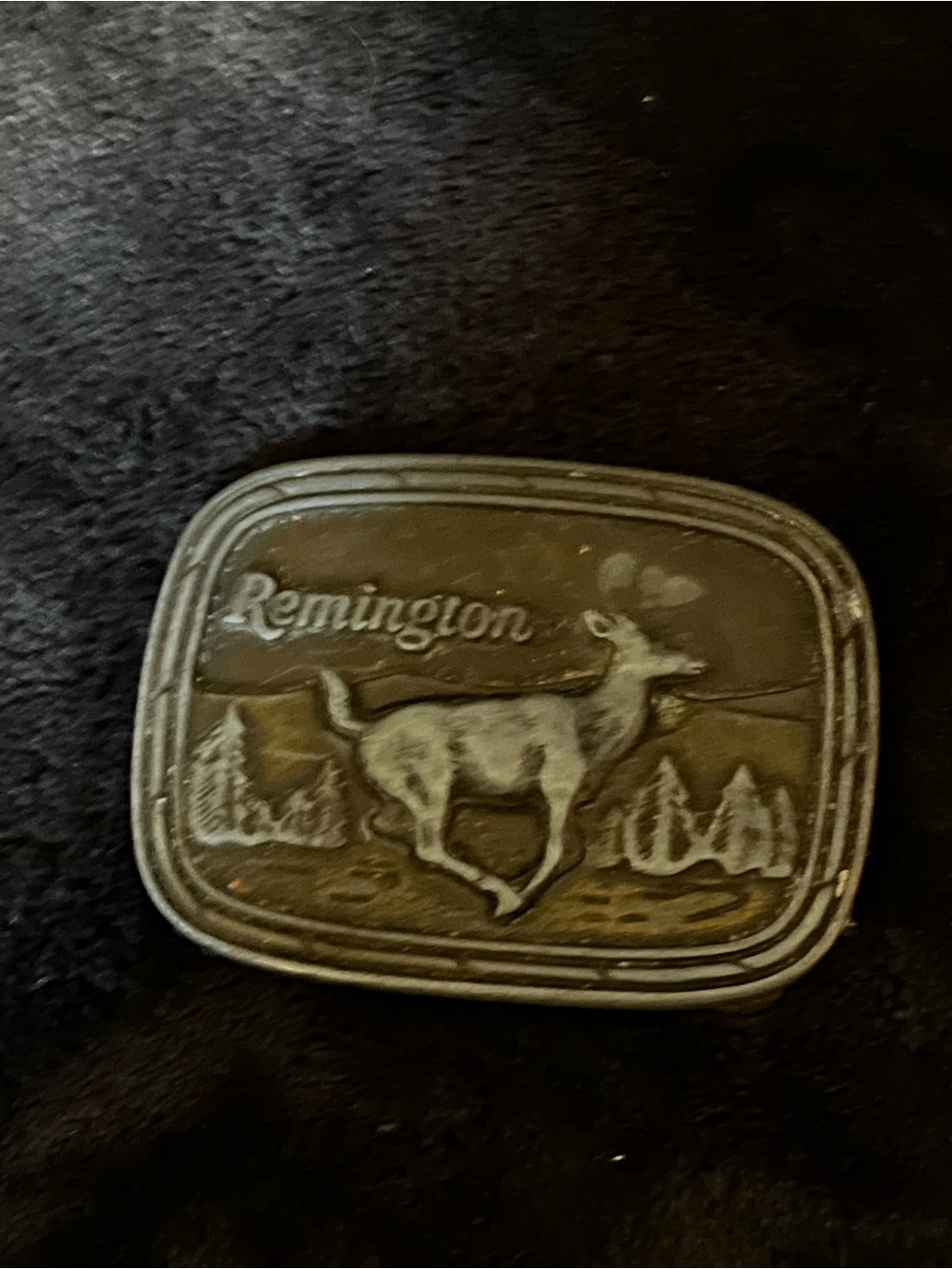 Remington 1979 Buckle with White Tailed Deer Bronze Tone